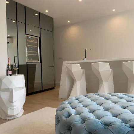 Sea Front Luxury With A Private Infinity Pool , A Large Garden And A Private Garage On The In * Сплит